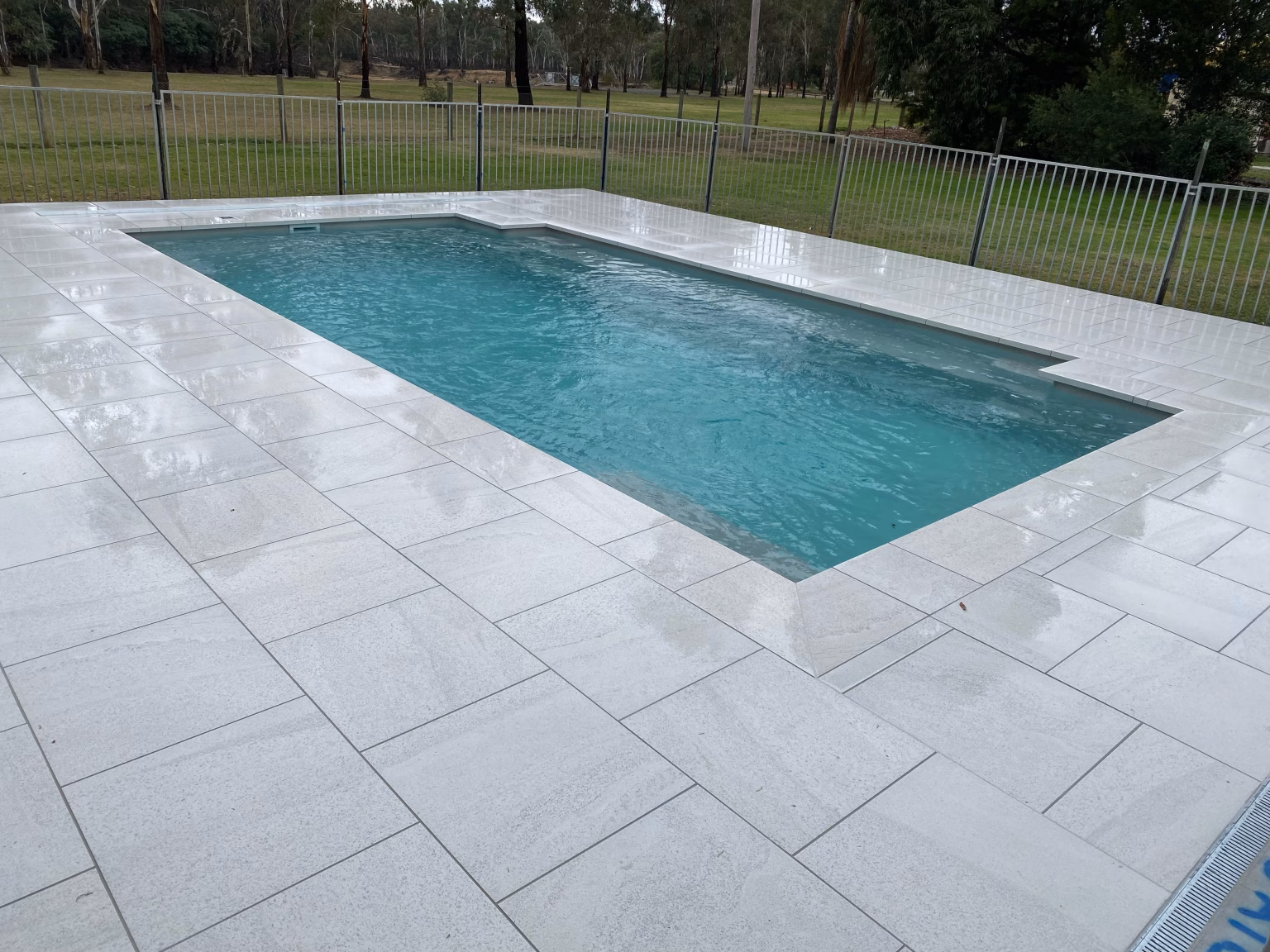 20230527_004836923_iOS